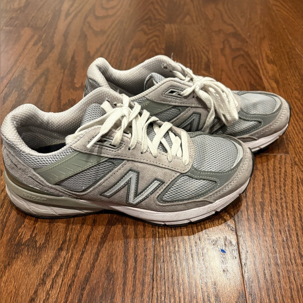 New Balance 990v5 Made in USA Sneakers – Grey – Women’s 6.5